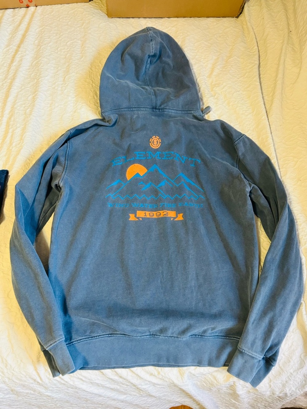 RARE Discontinued Element Hoodie Size M – Dusty Blue + Orange Mountain Graphic